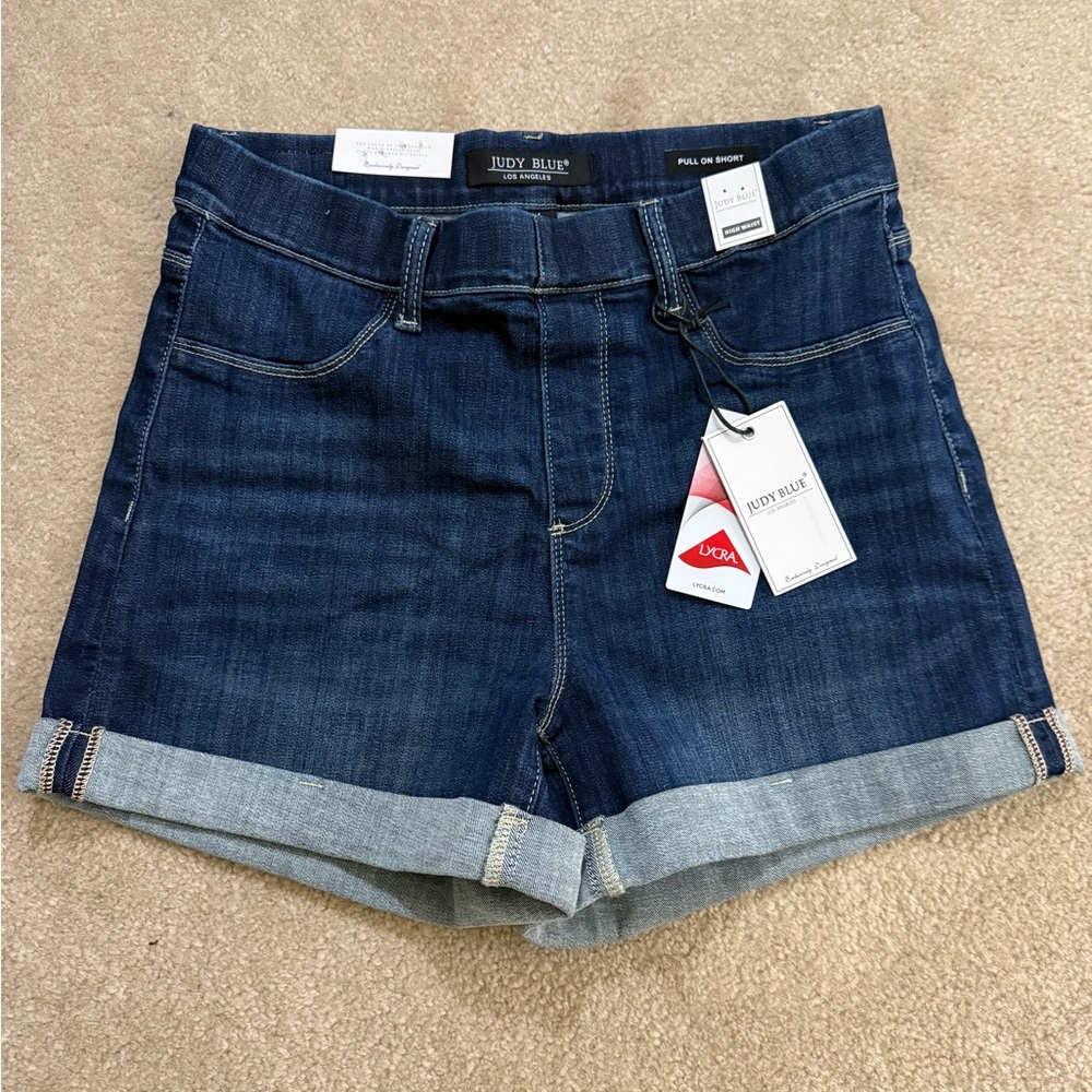 NWT Judy Blue Women's stretch Denim Shorts Sz Large